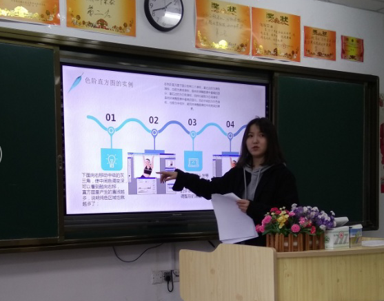 信息管理学院2019届高职毕业生论文答辩工作顺利完成